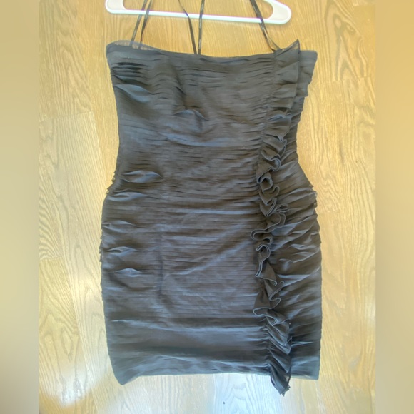 Flattering layered black tube dress size 12 Calvin Klein - Picture 2 of 4